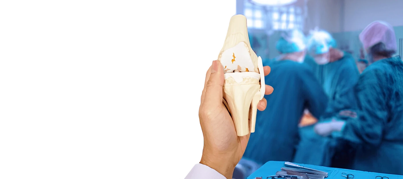 Expert Infected Knee Replacement Surgeon in Dwarka